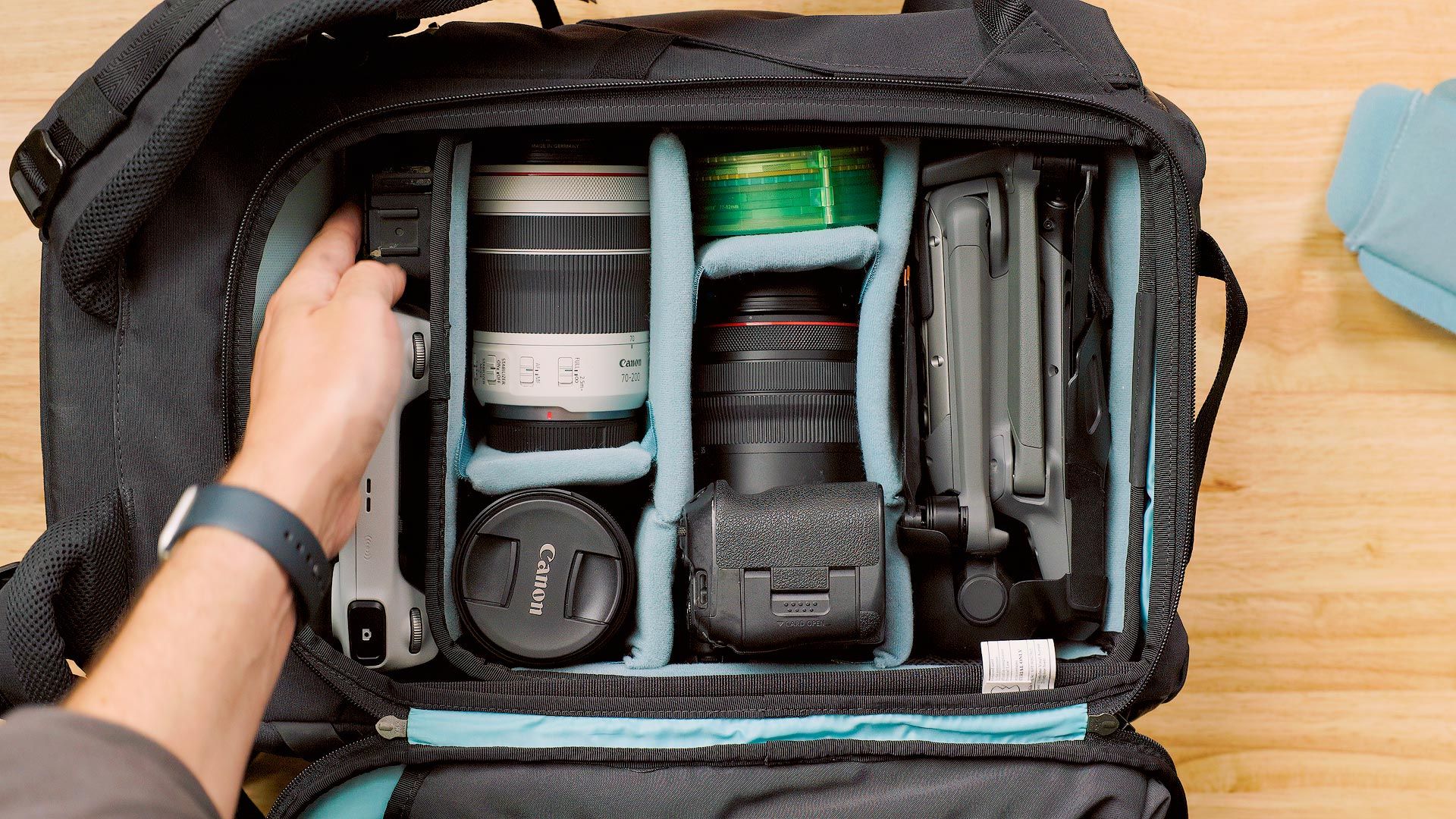 Packing the 25 liter Urban Explore with camera gear