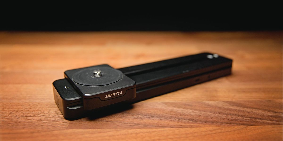 Smartta SliderMini 2 review: compact, packable camera slider