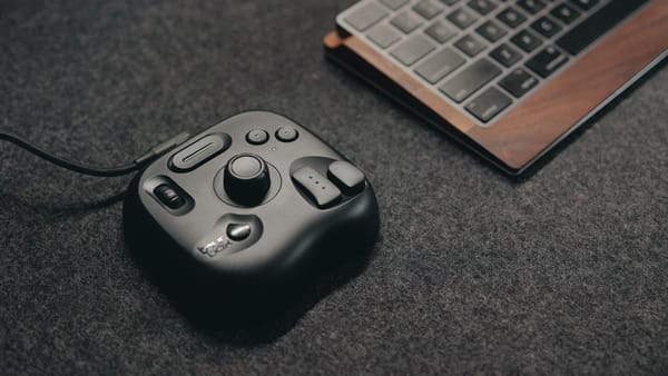 TourBox Lite creative controller