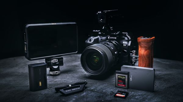 EOS R5 Accessories