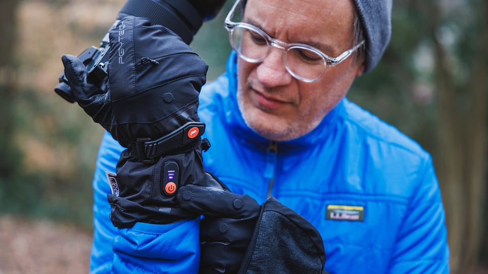 No more cold hands: PGYTECH photography gloves